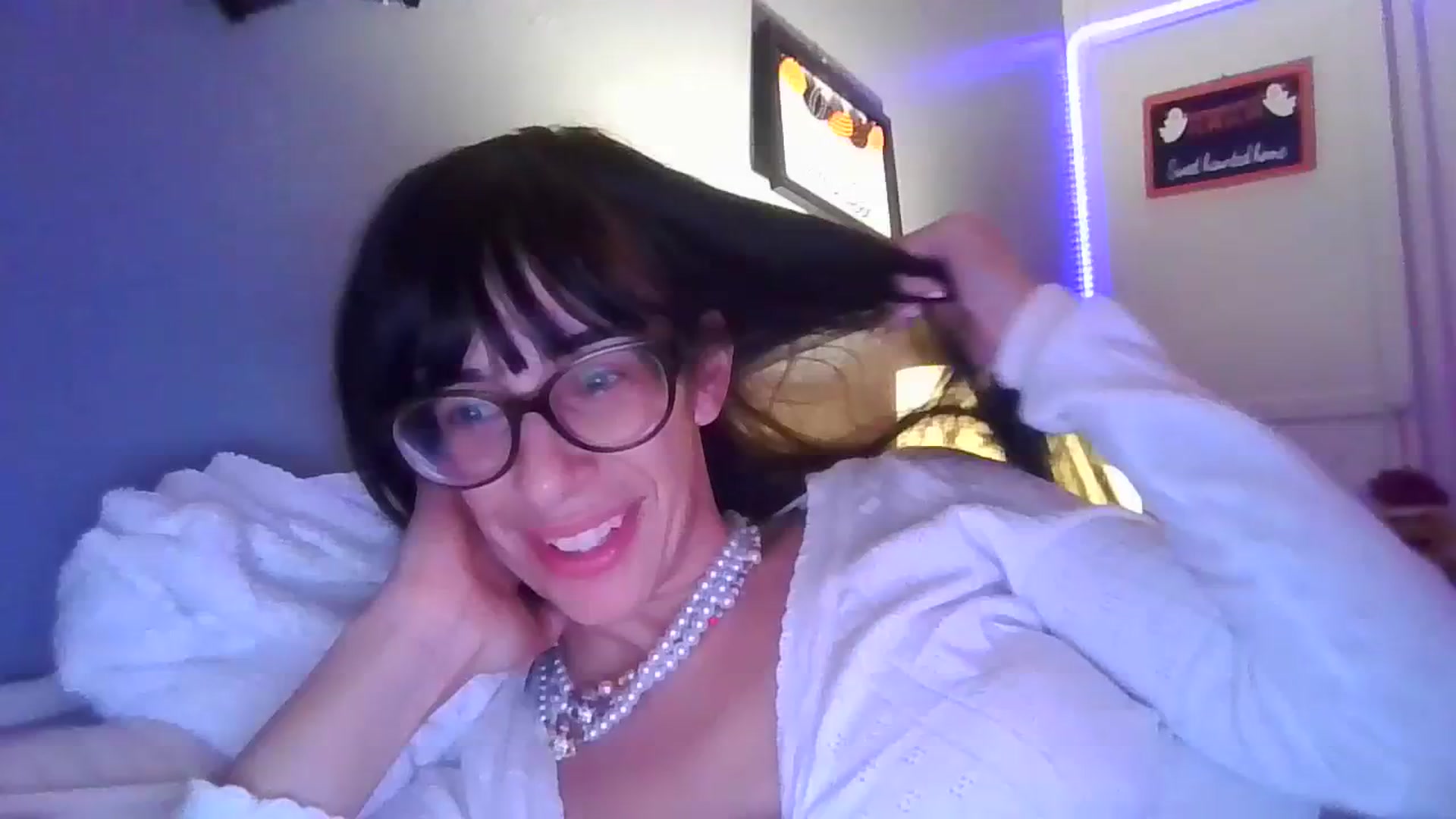 Gallery image thumbnail from Abc123456789's myfreecams stream on, 11/01/2023, 11:50 image 16 of 20
