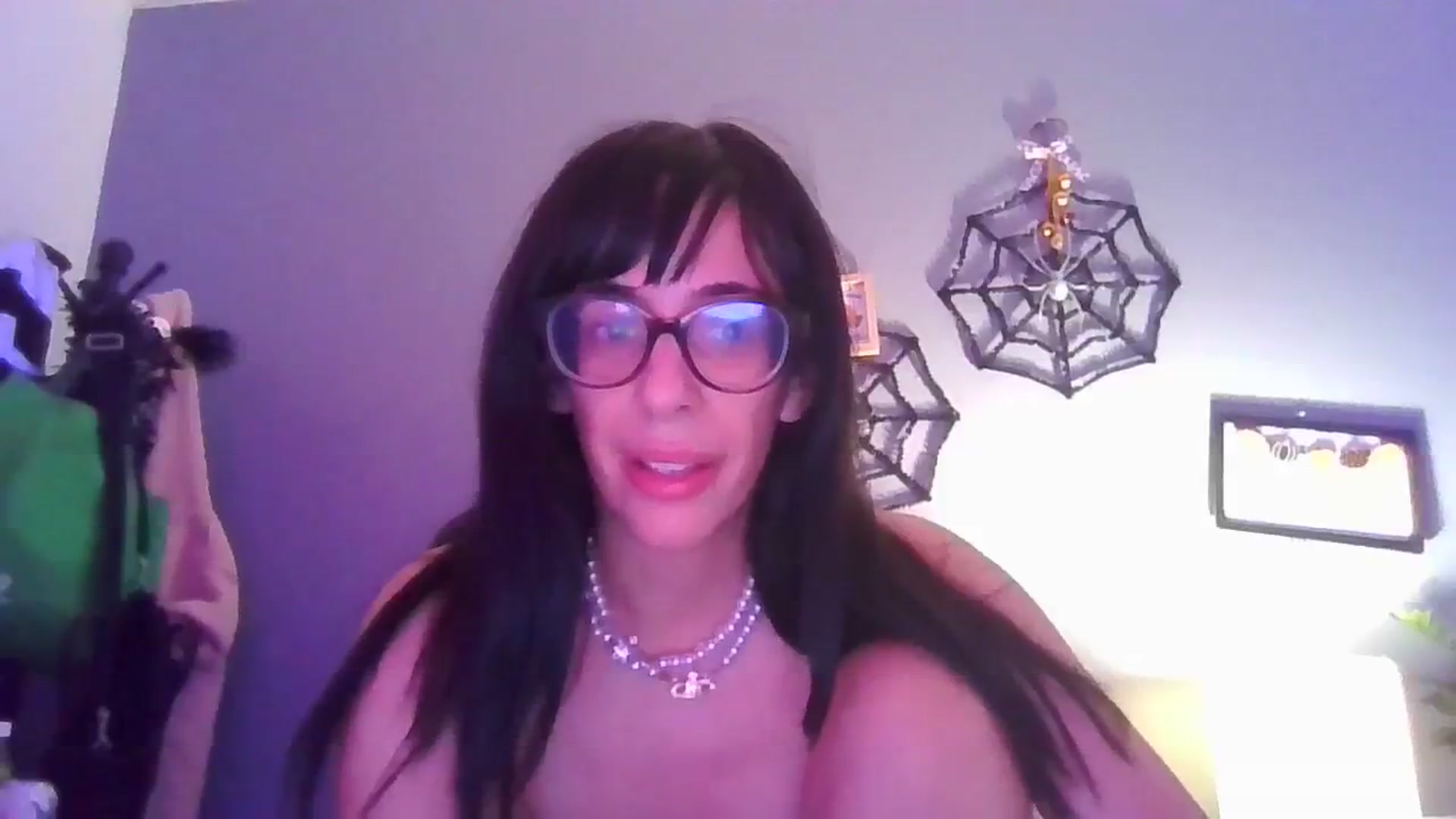 Gallery image thumbnail from Abc123456789's myfreecams stream on, 11/02/2023, 11:10 image 4 of 20