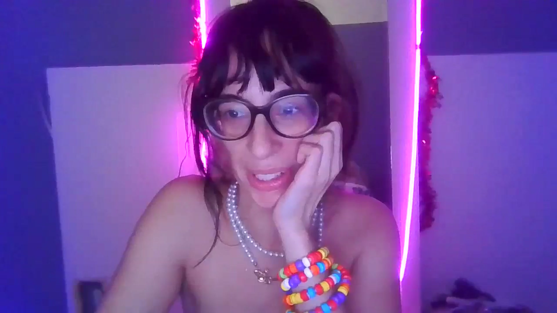 Gallery image thumbnail from Abc123456789's myfreecams stream on, 11/05/2023, 09:39 image 6 of 20