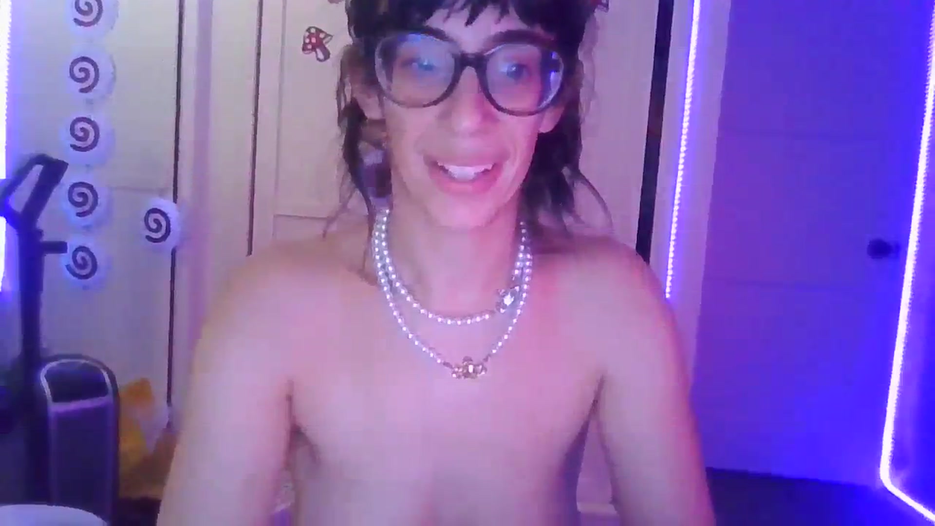 Gallery image thumbnail from Abc123456789's myfreecams stream on, 11/05/2023, 09:39 image 17 of 20