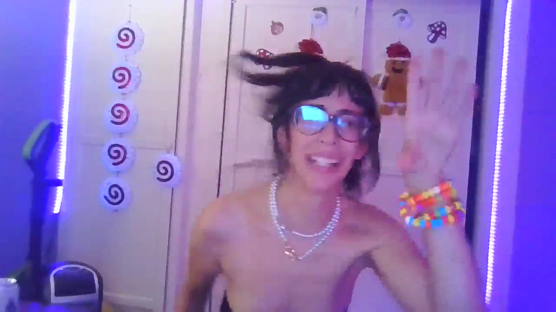Gallery image thumbnail from Abc123456789's myfreecams stream on, 11/05/2023, 11:16 image 9 of 20