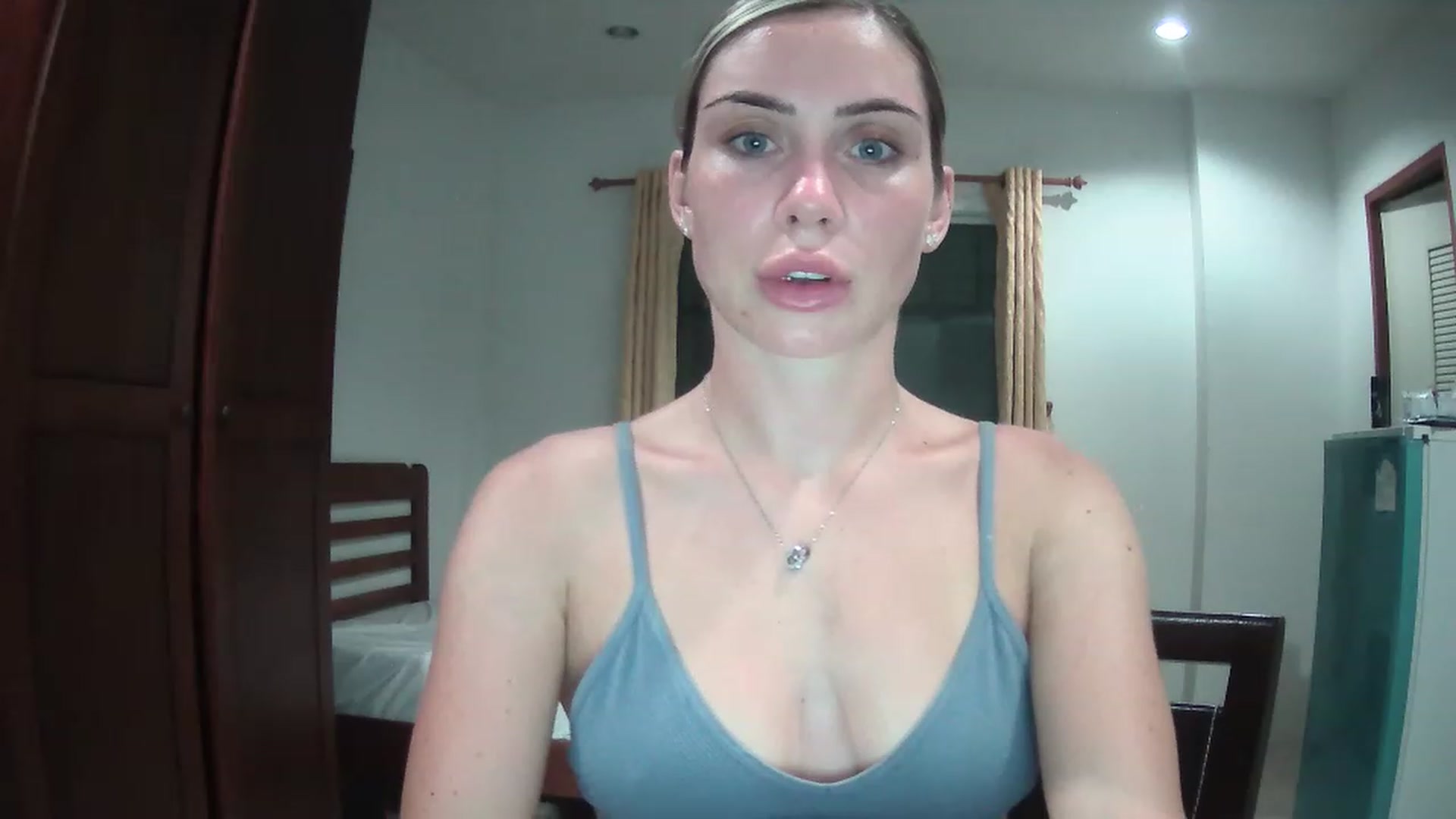 Gallery image thumbnail from Abella_'s myfreecams stream on, 12/02/2022, 13:18 image 14 of 20