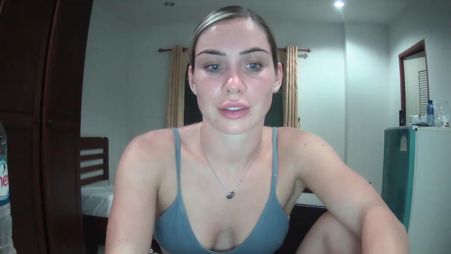 Gallery image thumbnail from Abella_'s myfreecams stream on, 12/02/2022, 13:18 image 19 of 20