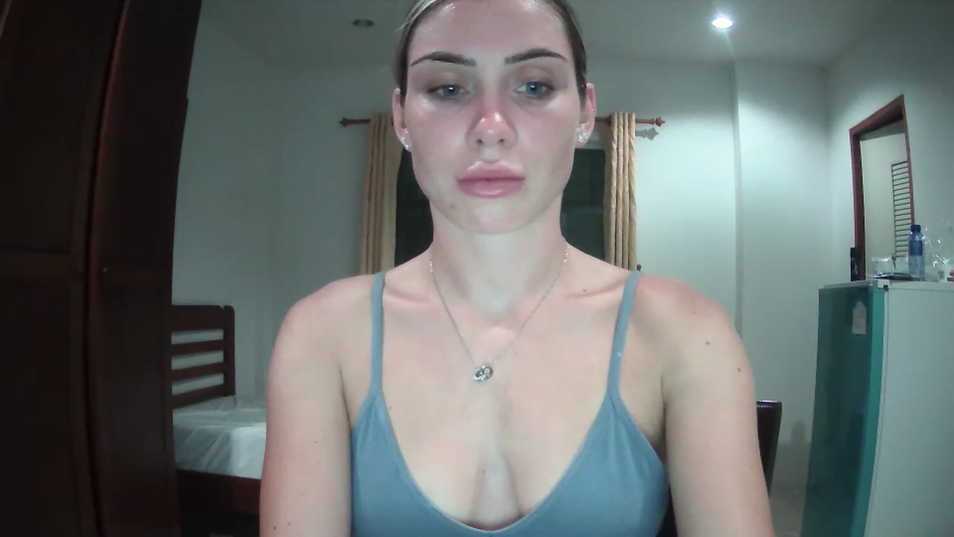 Gallery image thumbnail from Abella_'s myfreecams stream on, 12/02/2022, 13:18 image 11 of 20