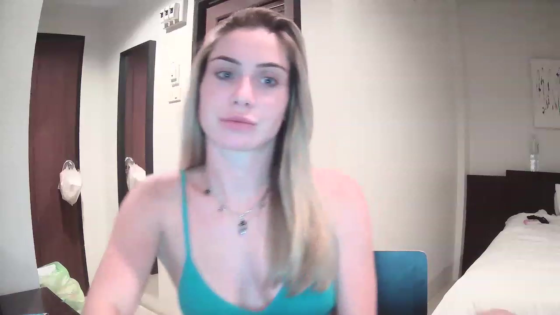Gallery image thumbnail from Abella_'s myfreecams stream on, 12/11/2022, 13:01 image 7 of 20