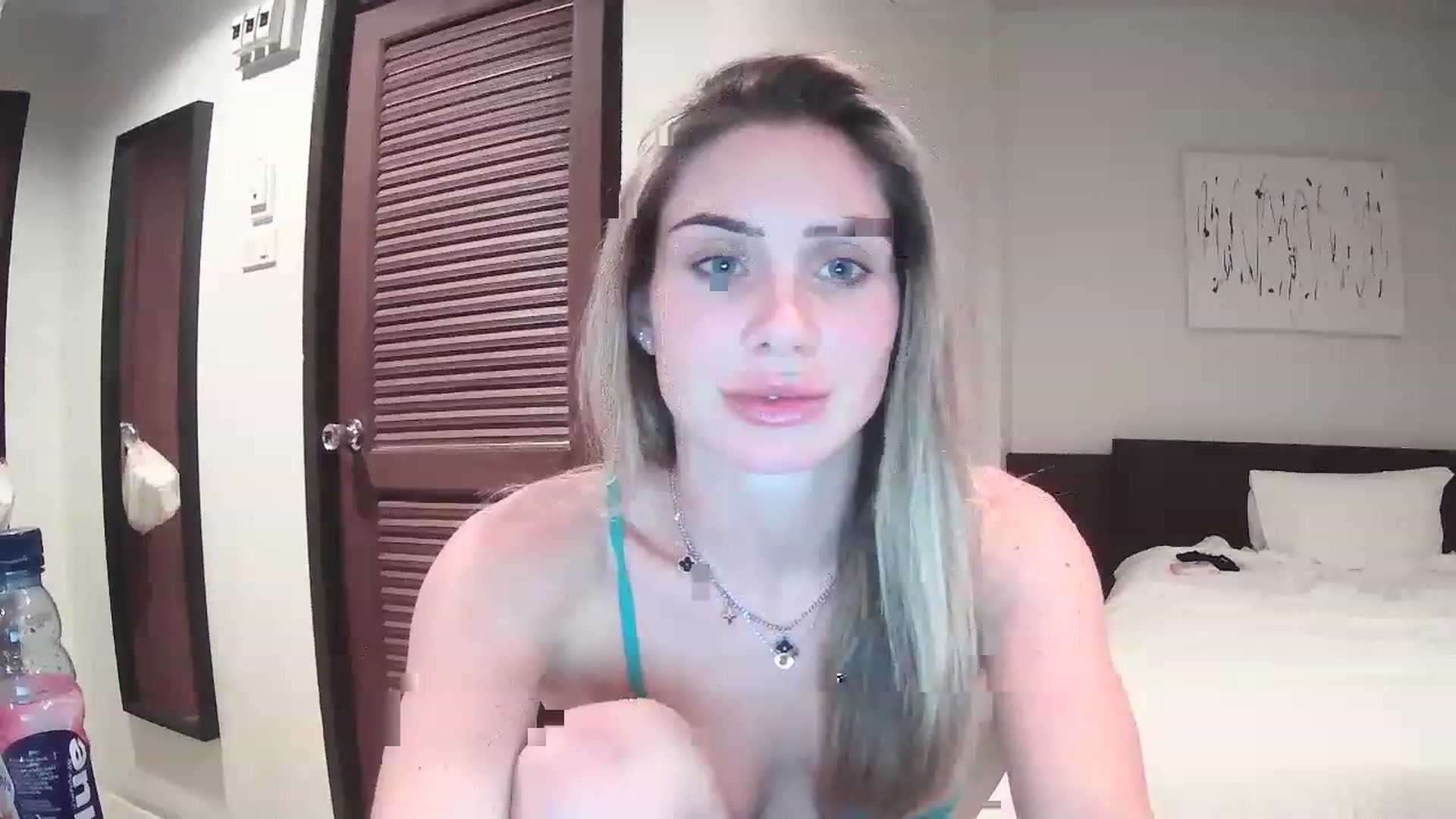 Gallery image thumbnail from Abella_'s myfreecams stream on, 12/11/2022, 13:01 image 20 of 20