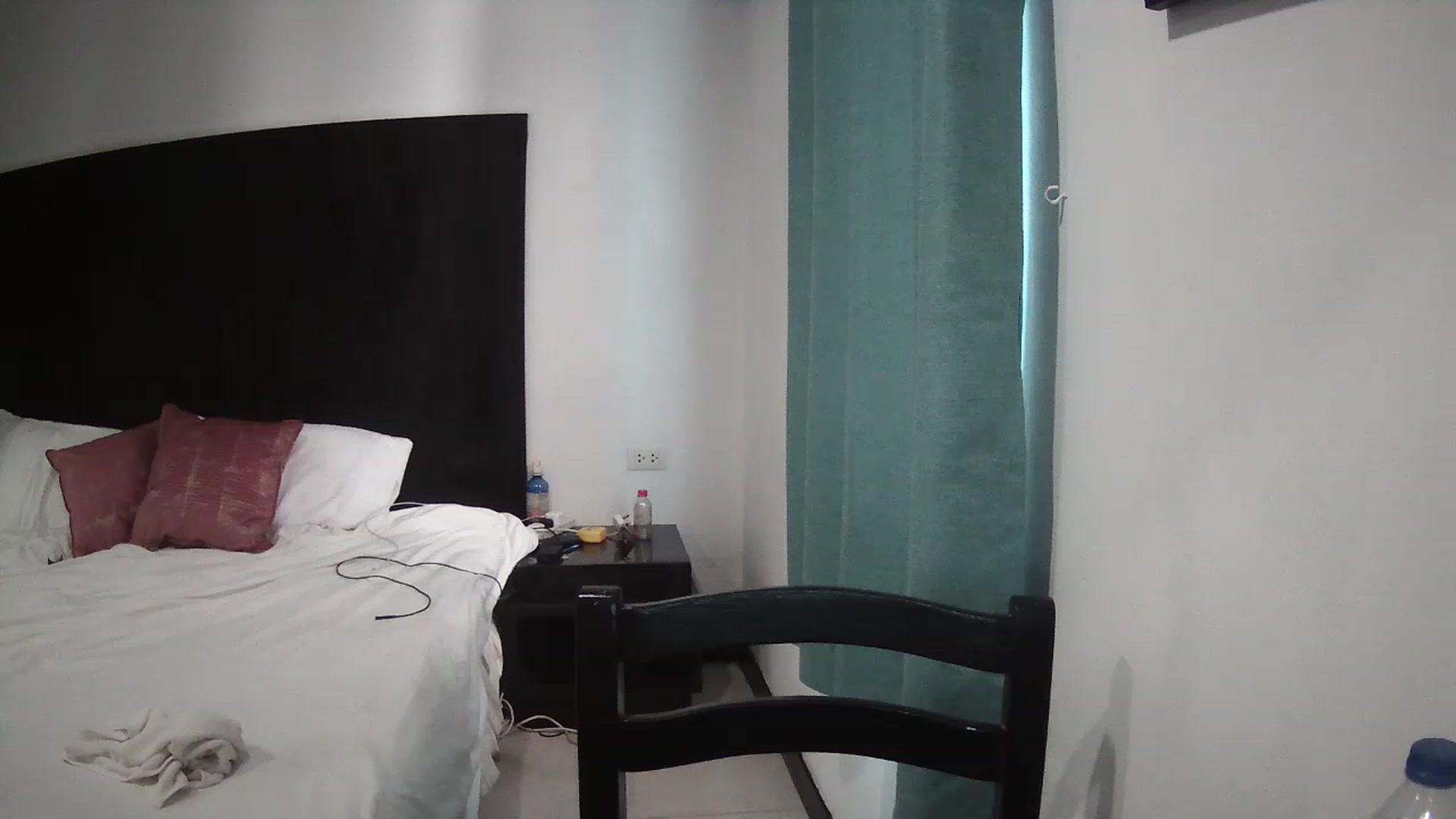 Gallery image thumbnail from Abella_'s myfreecams stream on, 12/21/2022, 08:20 image 12 of 20