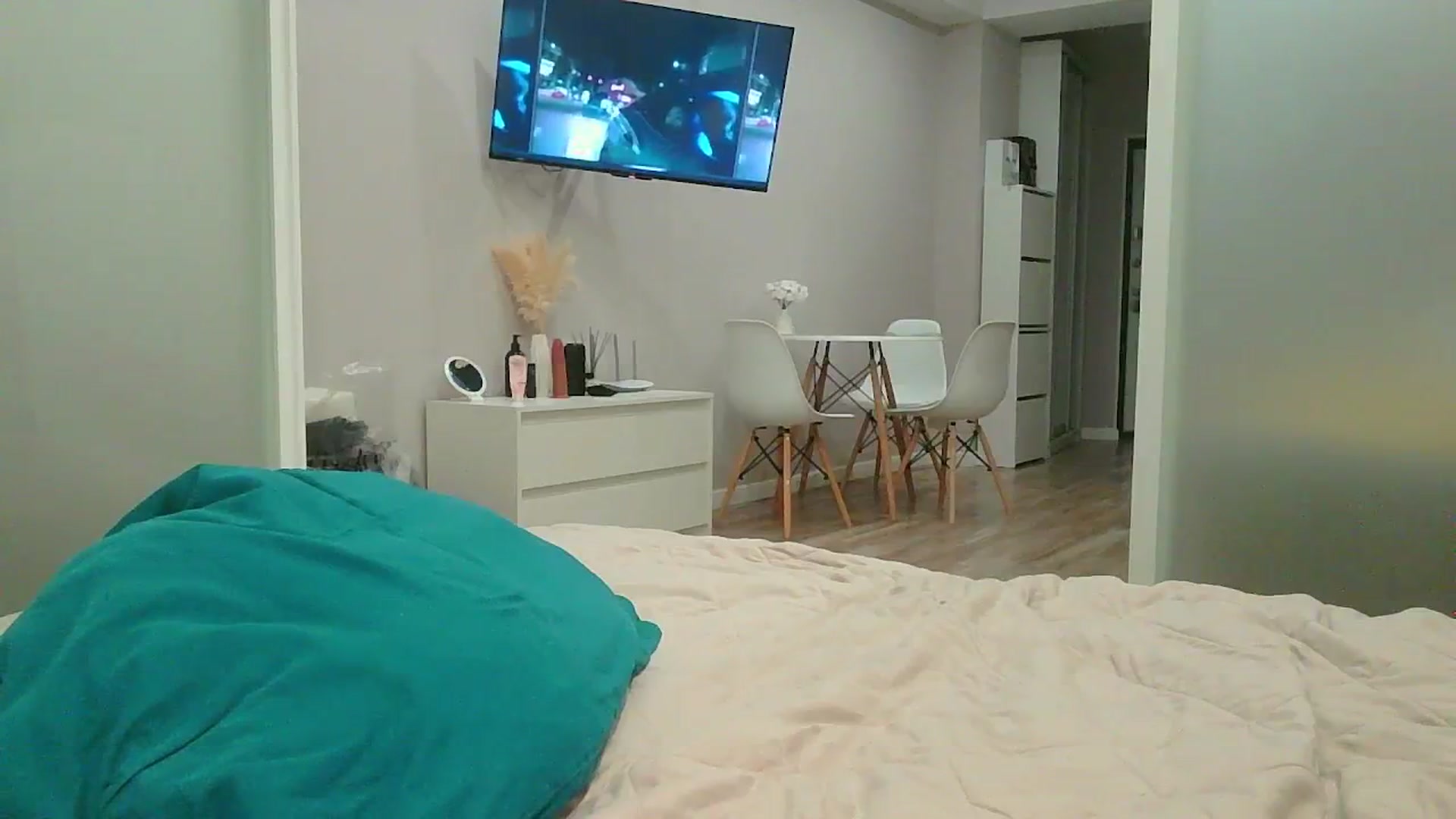 Gallery image thumbnail from Abella_Rose's myfreecams stream on, 06/20/2024, 20:11 image 4 of 20