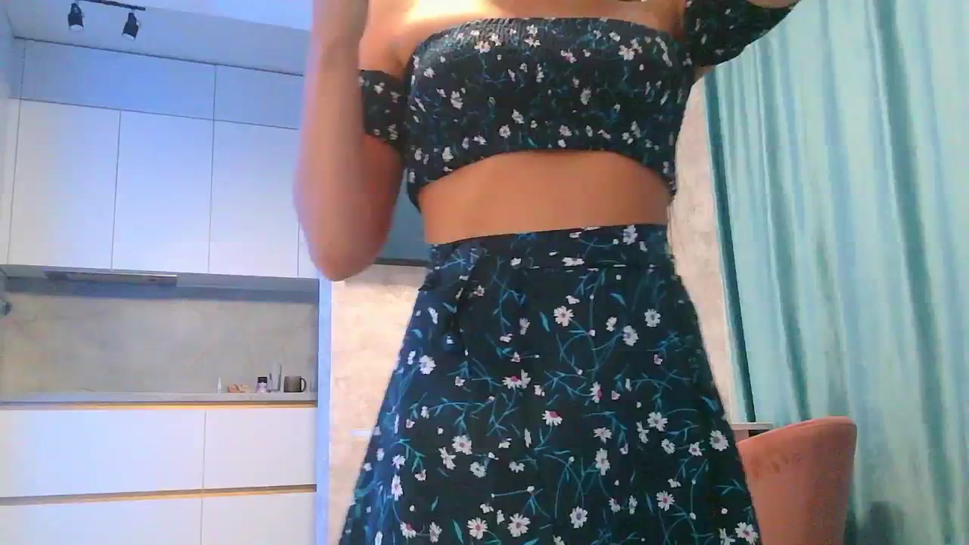 Gallery image thumbnail from Abella_Rose's myfreecams stream on, 07/07/2024, 17:36 image 8 of 20