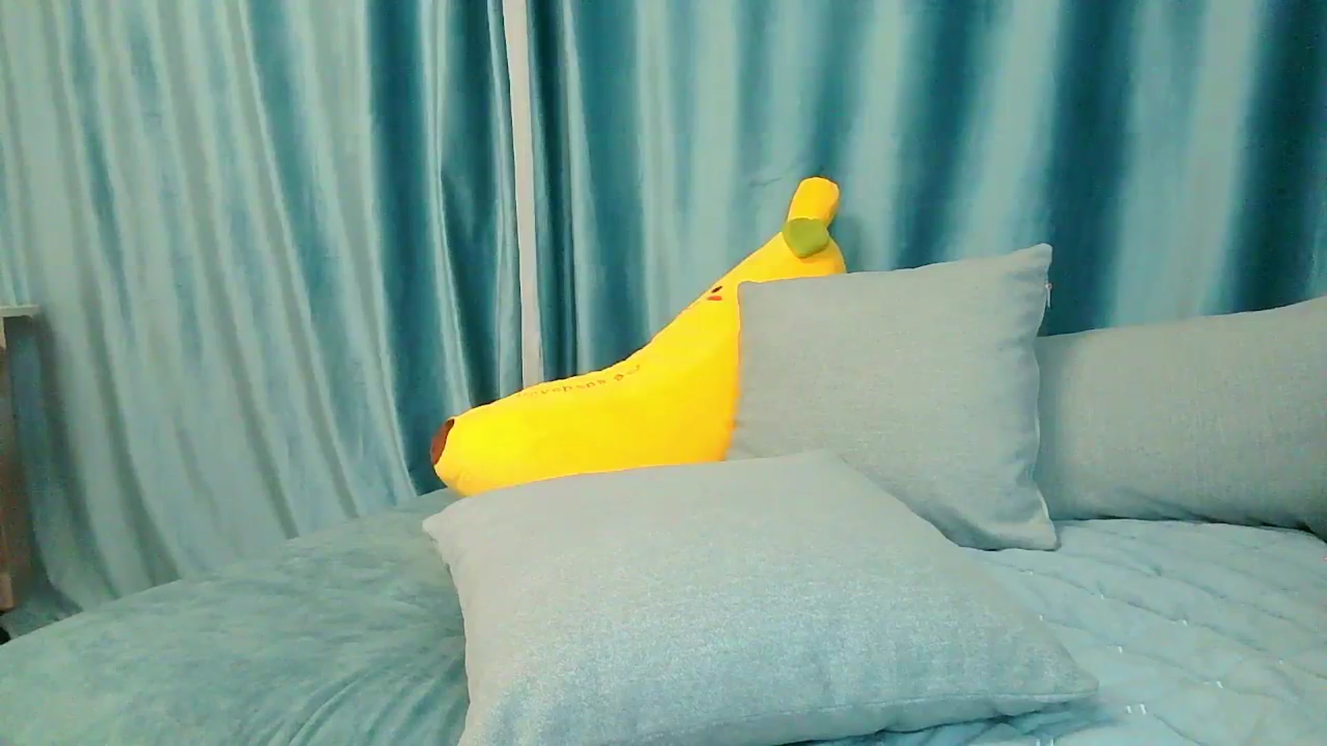Gallery image thumbnail from Abella_Rose's myfreecams stream on, 08/12/2024, 01:06 image 14 of 20