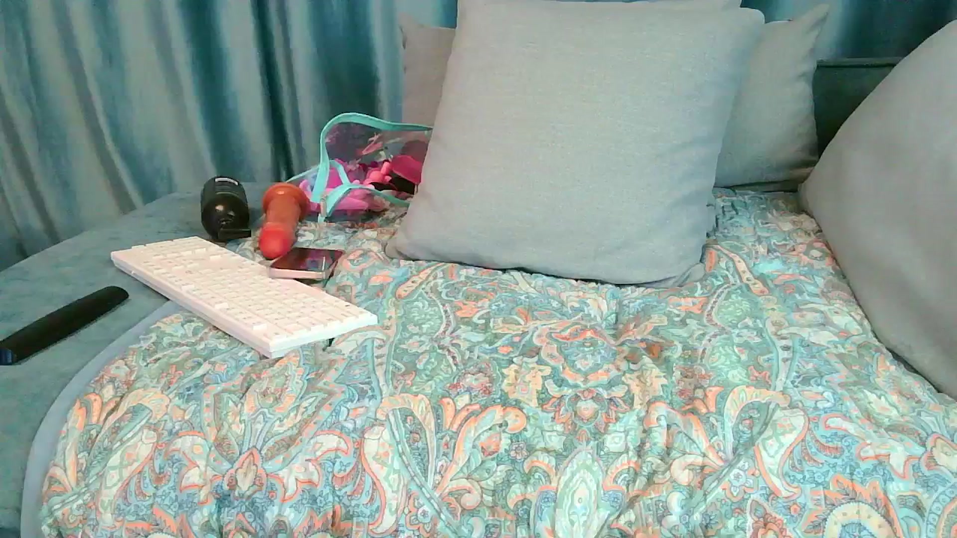 Gallery image thumbnail from Abella_Rose's myfreecams stream on, 10/22/2024, 02:00 image 9 of 20