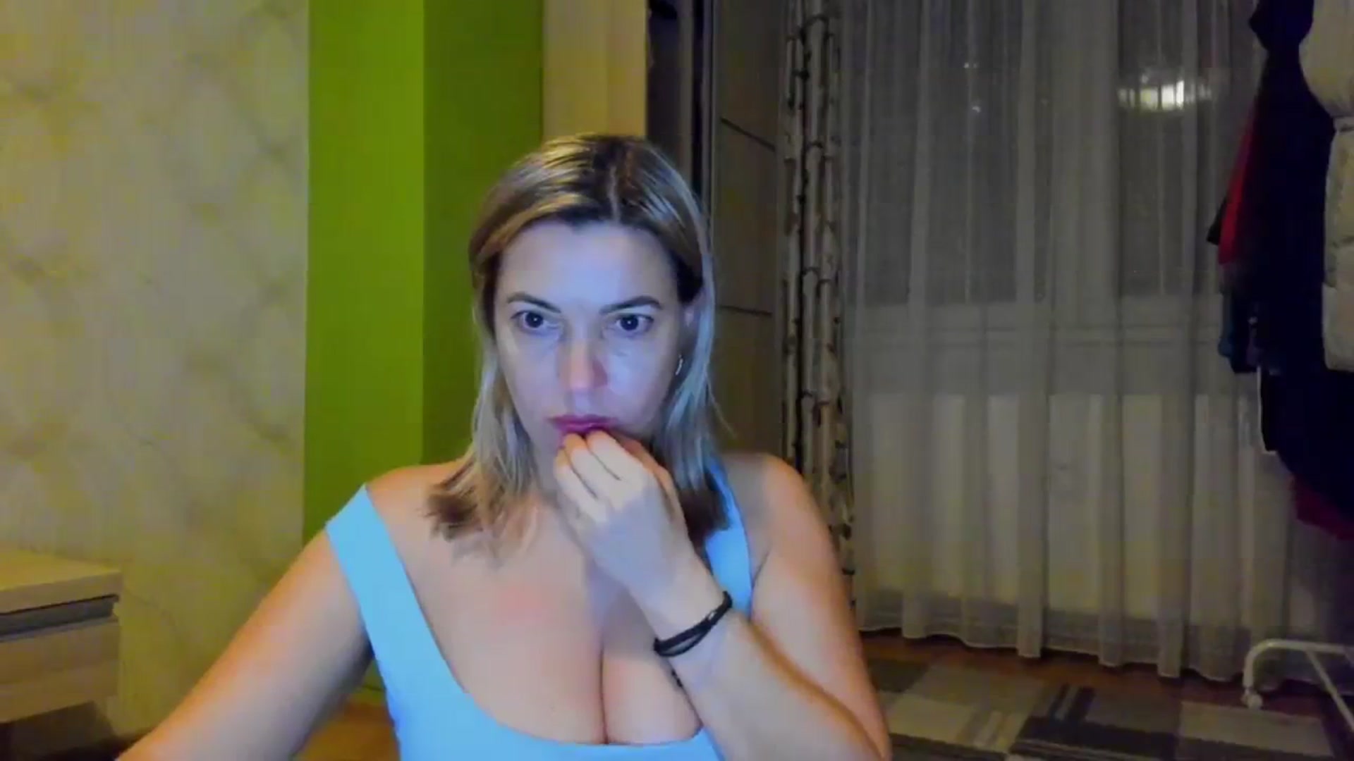 Gallery image thumbnail from Abelly_Advc2's myfreecams stream on, 11/03/2023, 20:24 image 20 of 20