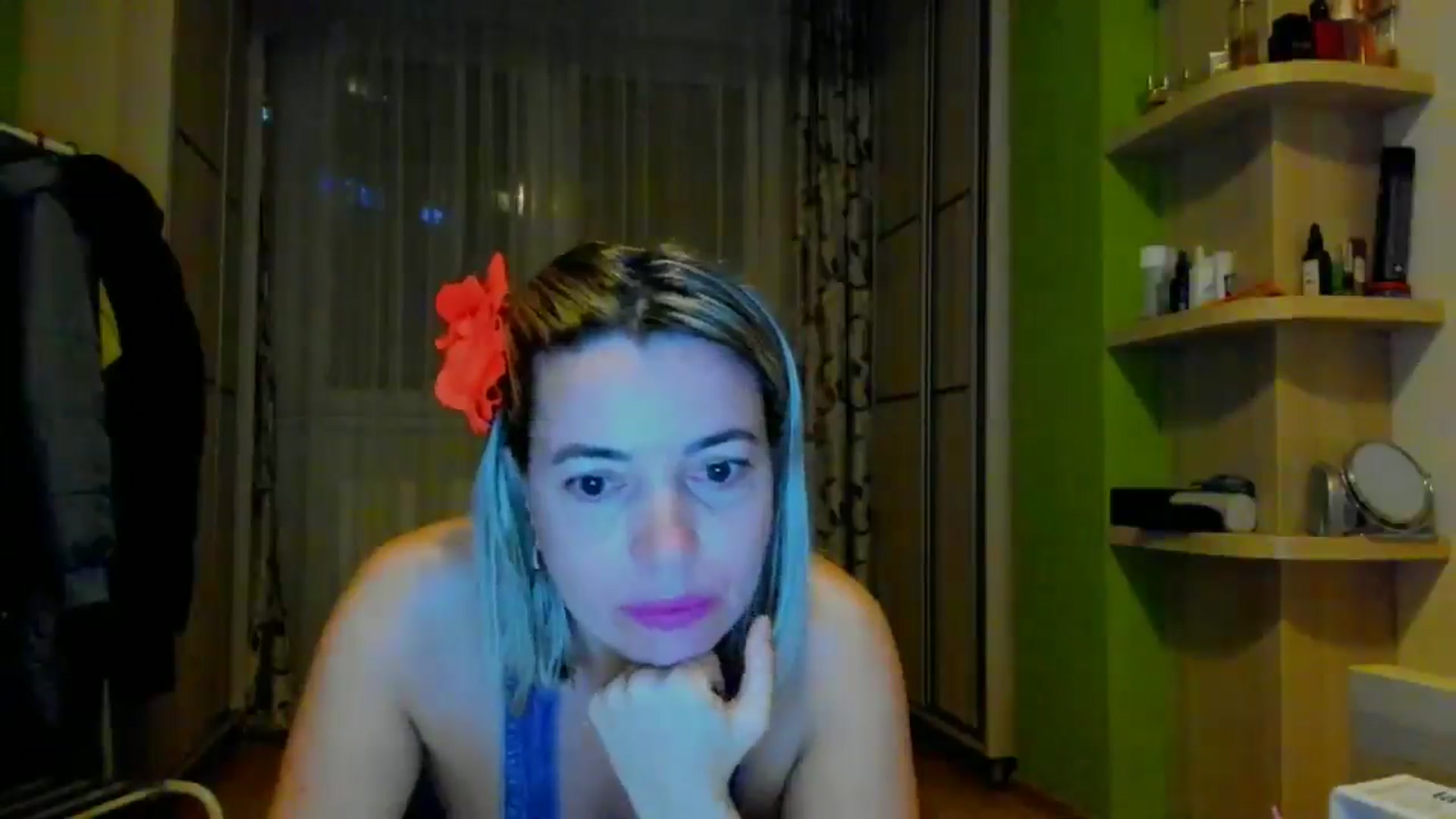 Gallery image thumbnail from Abelly_Advc2's myfreecams stream on, 12/25/2024, 24:00 image 19 of 20