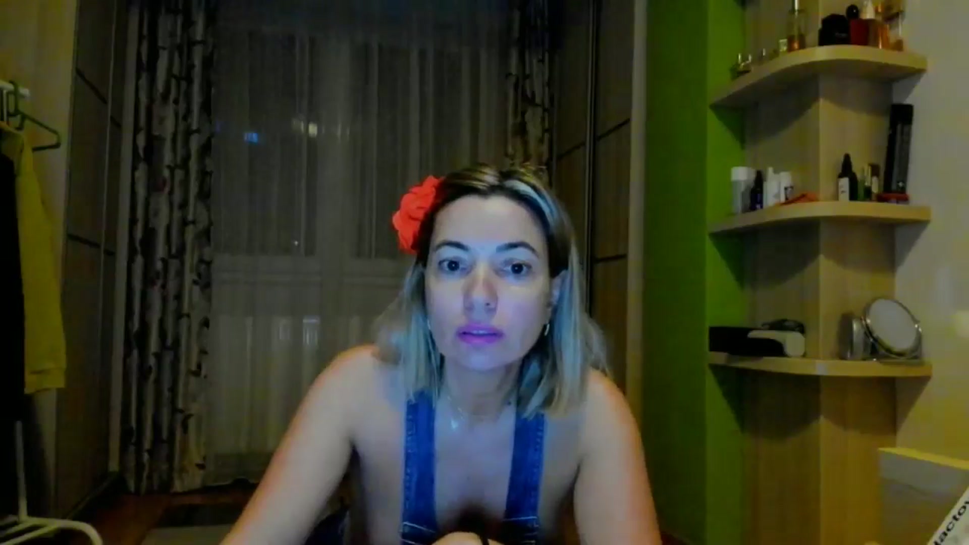 Gallery image thumbnail from Abelly_Advc2's myfreecams stream on, 12/26/2024, 22:54 image 17 of 20
