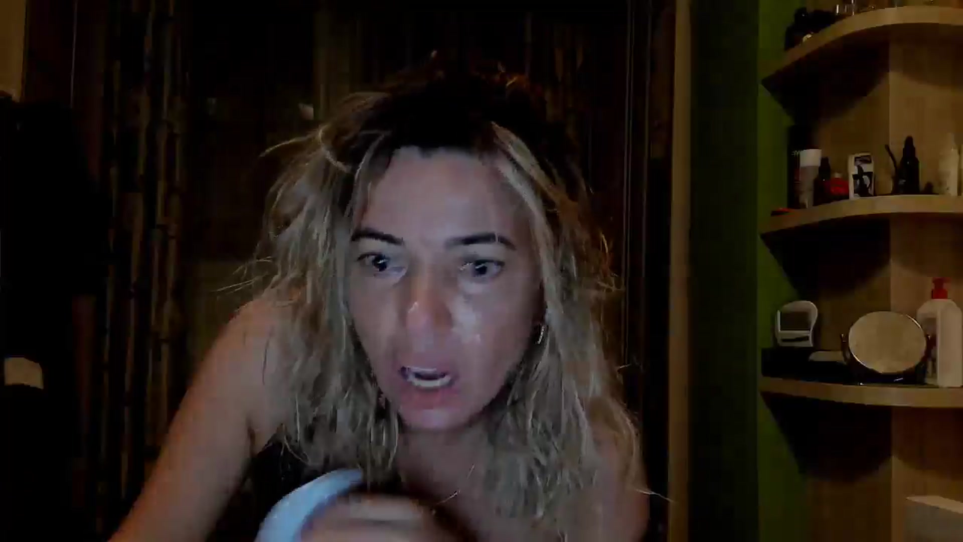 Gallery image thumbnail from Abelly_Advc2's myfreecams stream on, 05/24/2025, 21:07 image 18 of 20