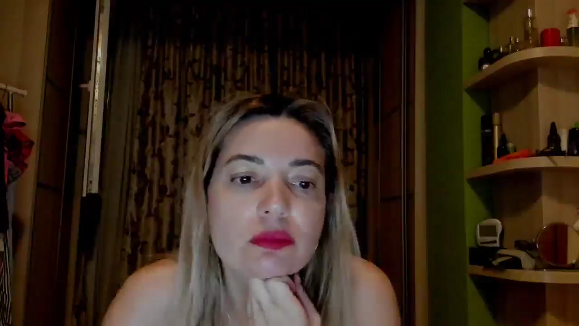 Gallery image thumbnail from Abelly_Advc2's myfreecams stream on, 06/19/2025, 20:11 image 17 of 20