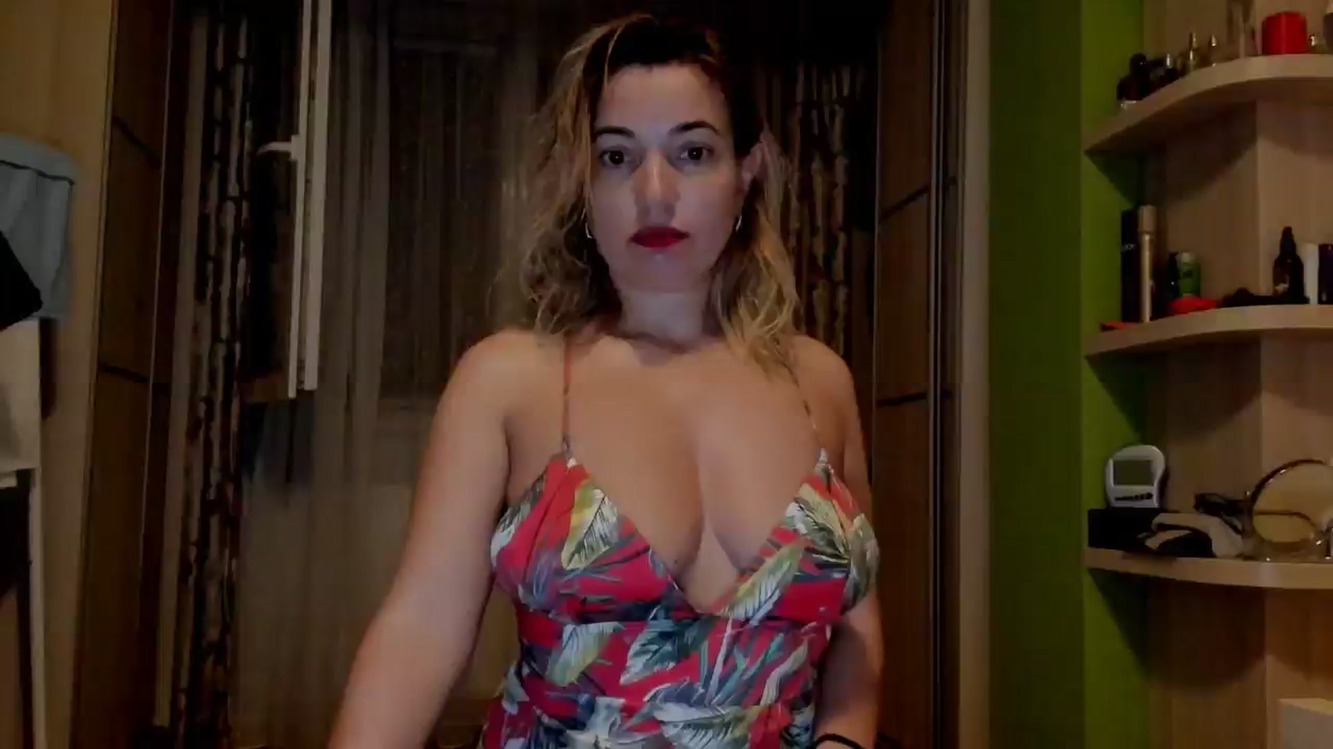 Gallery image thumbnail from Abelly_Advc2's myfreecams stream on, 06/26/2025, 20:51 image 17 of 20