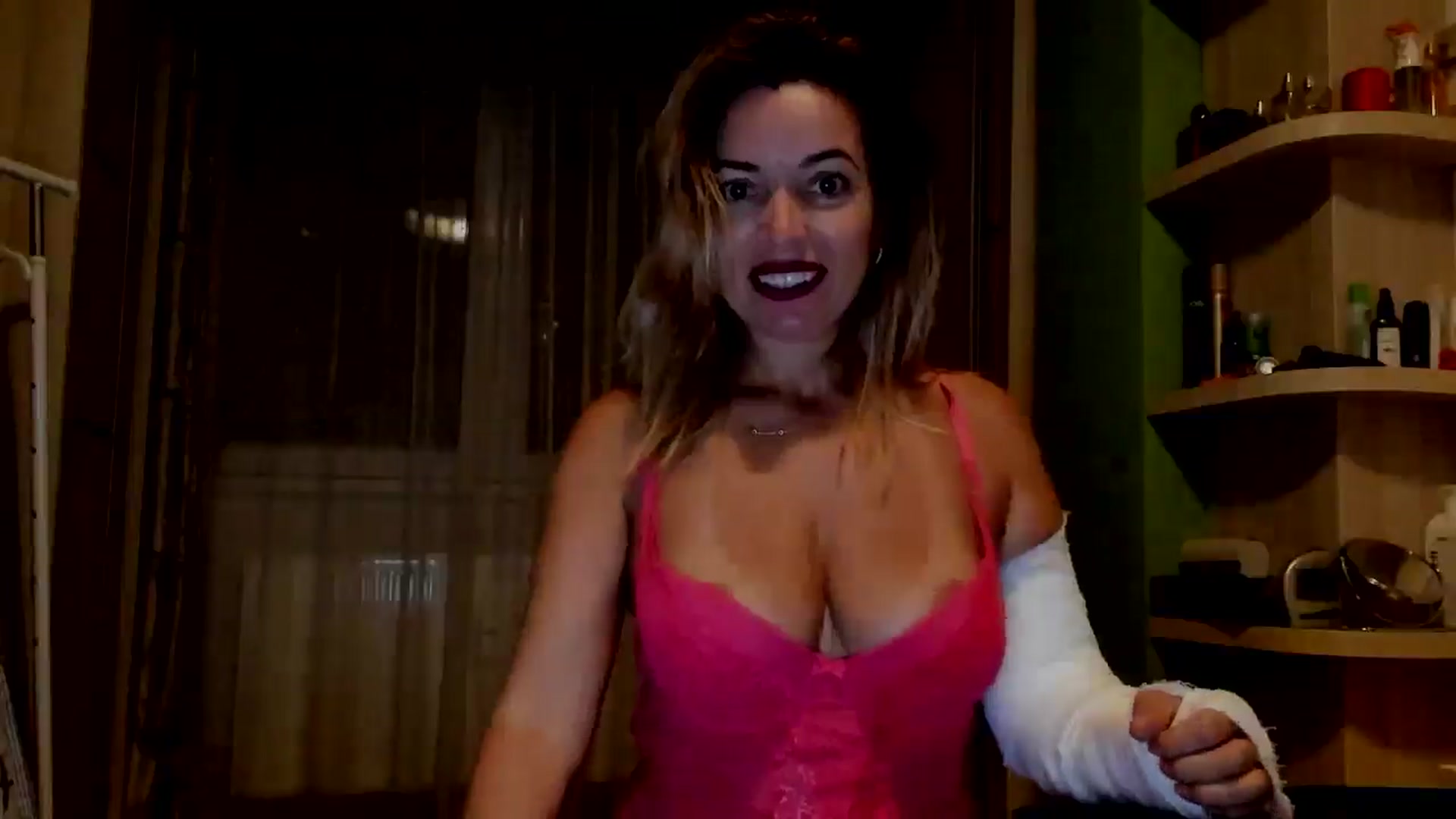 Gallery image thumbnail from Abelly_Advc2's myfreecams stream on, 09/01/2025, 20:32 image 3 of 20
