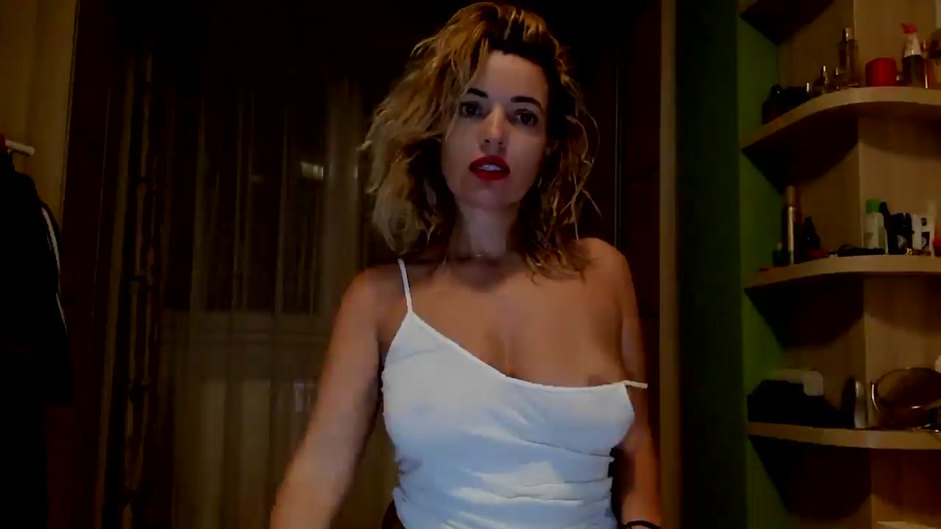 Gallery image thumbnail from Abelly_Advc2's myfreecams stream on, 09/24/2025, 21:02 image 11 of 20