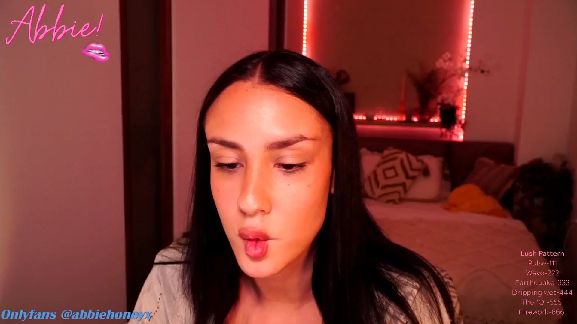 Gallery image thumbnail from Abiee_'s myfreecams stream on, 09/24/2024, 18:13 image 10 of 20