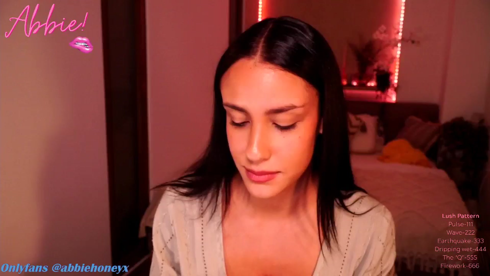Gallery image thumbnail from Abiee_'s myfreecams stream on, 09/24/2024, 18:13 image 14 of 20