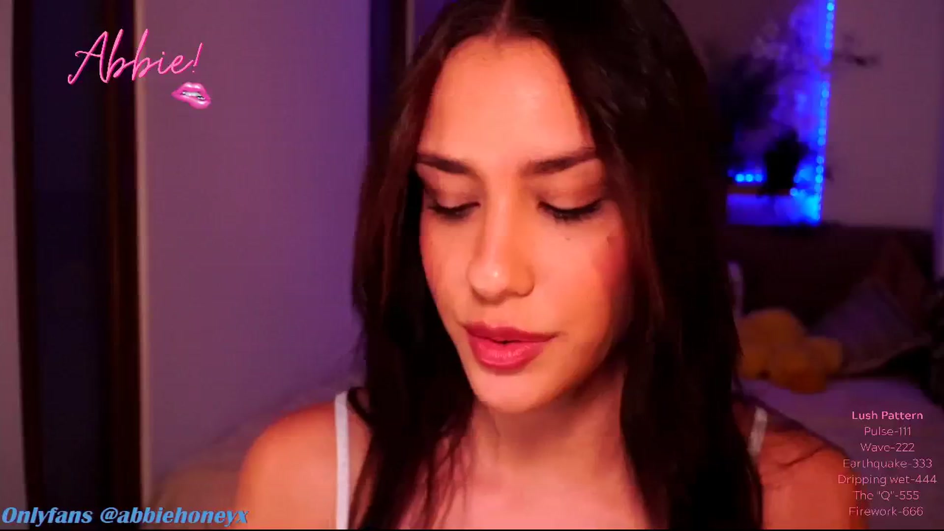 Gallery image thumbnail from Abiee_'s myfreecams stream on, 12/18/2024, 18:23 image 17 of 20