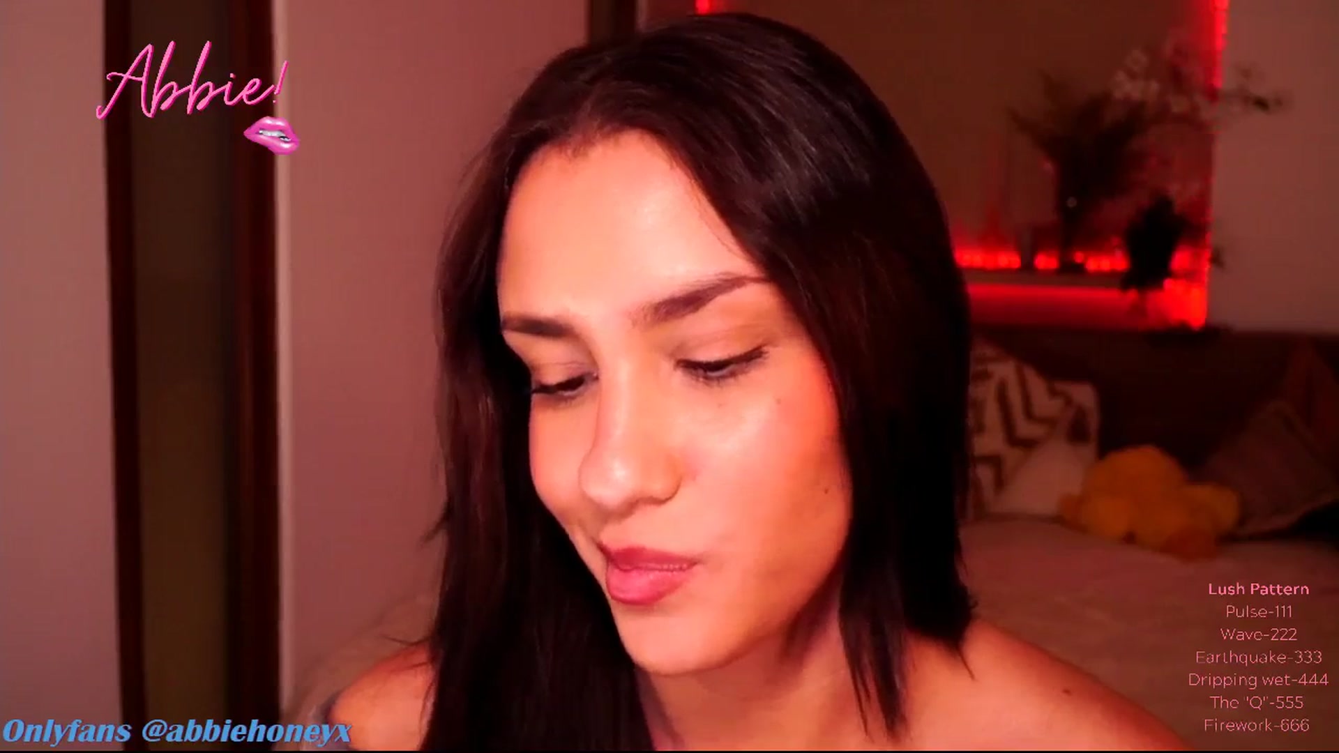 Gallery image thumbnail from Abiee_'s myfreecams stream on, 12/19/2024, 18:08 image 7 of 20