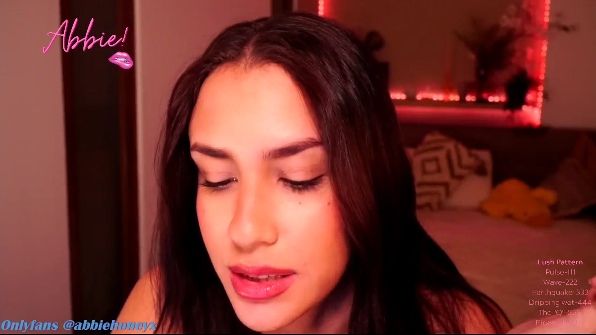 Gallery image thumbnail from Abiee_'s myfreecams stream on, 12/21/2024, 19:53 image 14 of 20