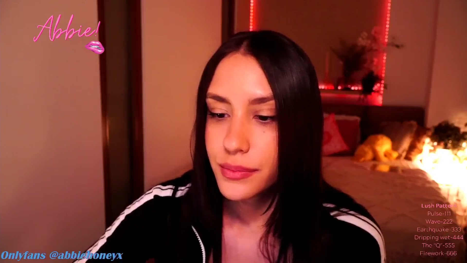 Gallery image thumbnail from Abiee_'s myfreecams stream on, 02/07/2025, 20:18 image 15 of 20