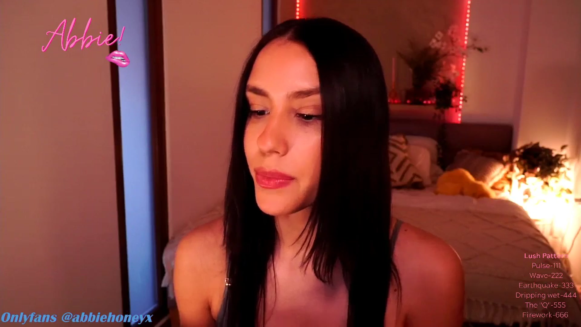 Gallery image thumbnail from Abiee_'s myfreecams stream on, 03/18/2025, 17:06 image 14 of 20