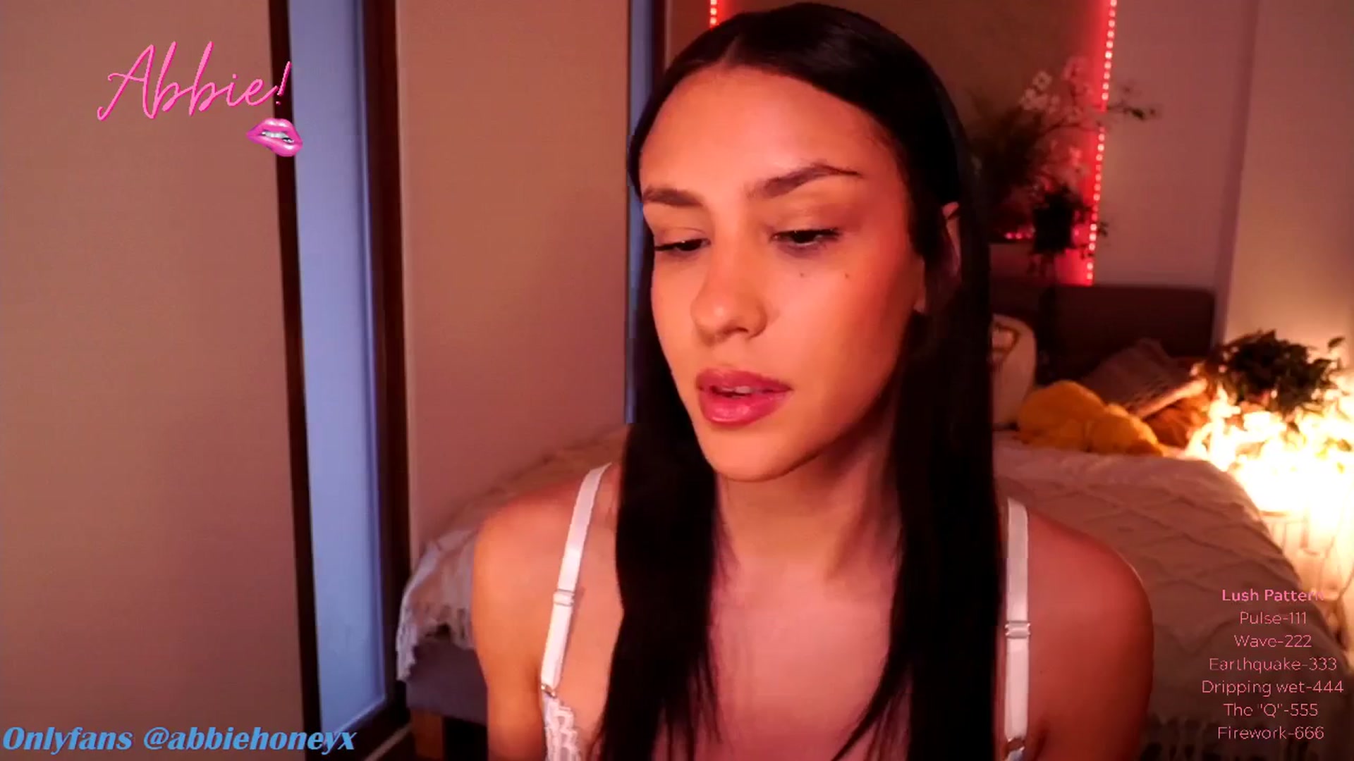 Gallery image thumbnail from Abiee_'s myfreecams stream on, 03/25/2025, 17:06 image 8 of 20