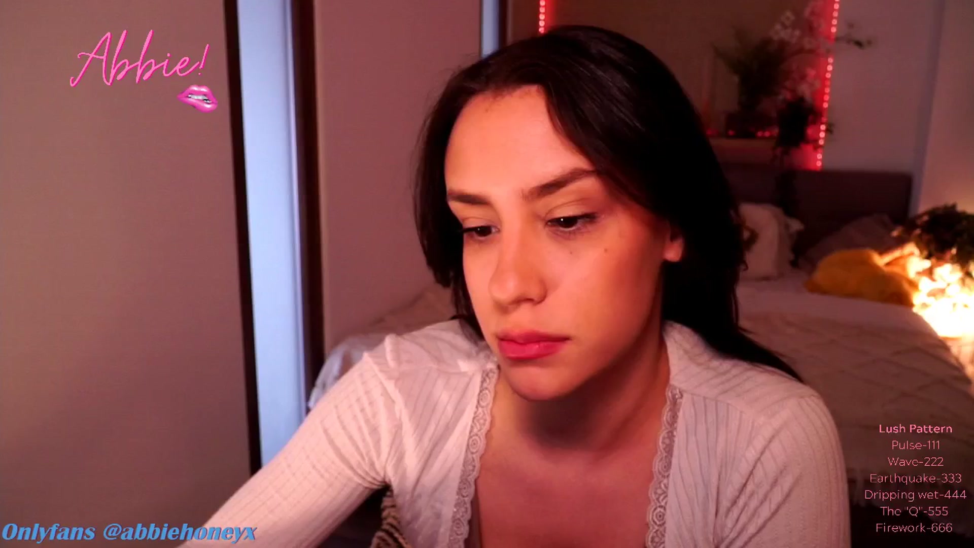 Gallery image thumbnail from Abiee_'s myfreecams stream on, 04/01/2025, 16:50 image 10 of 20