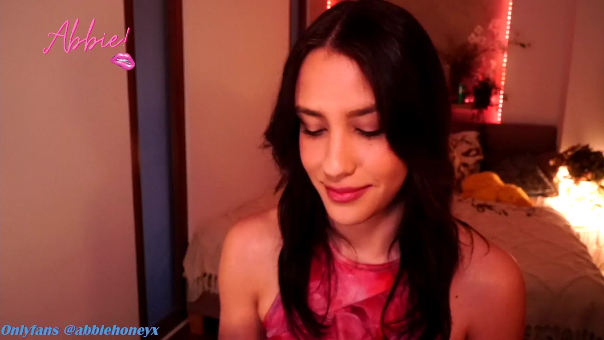 Gallery image thumbnail from Abiee_'s myfreecams stream on, 04/15/2025, 19:21 image 3 of 20