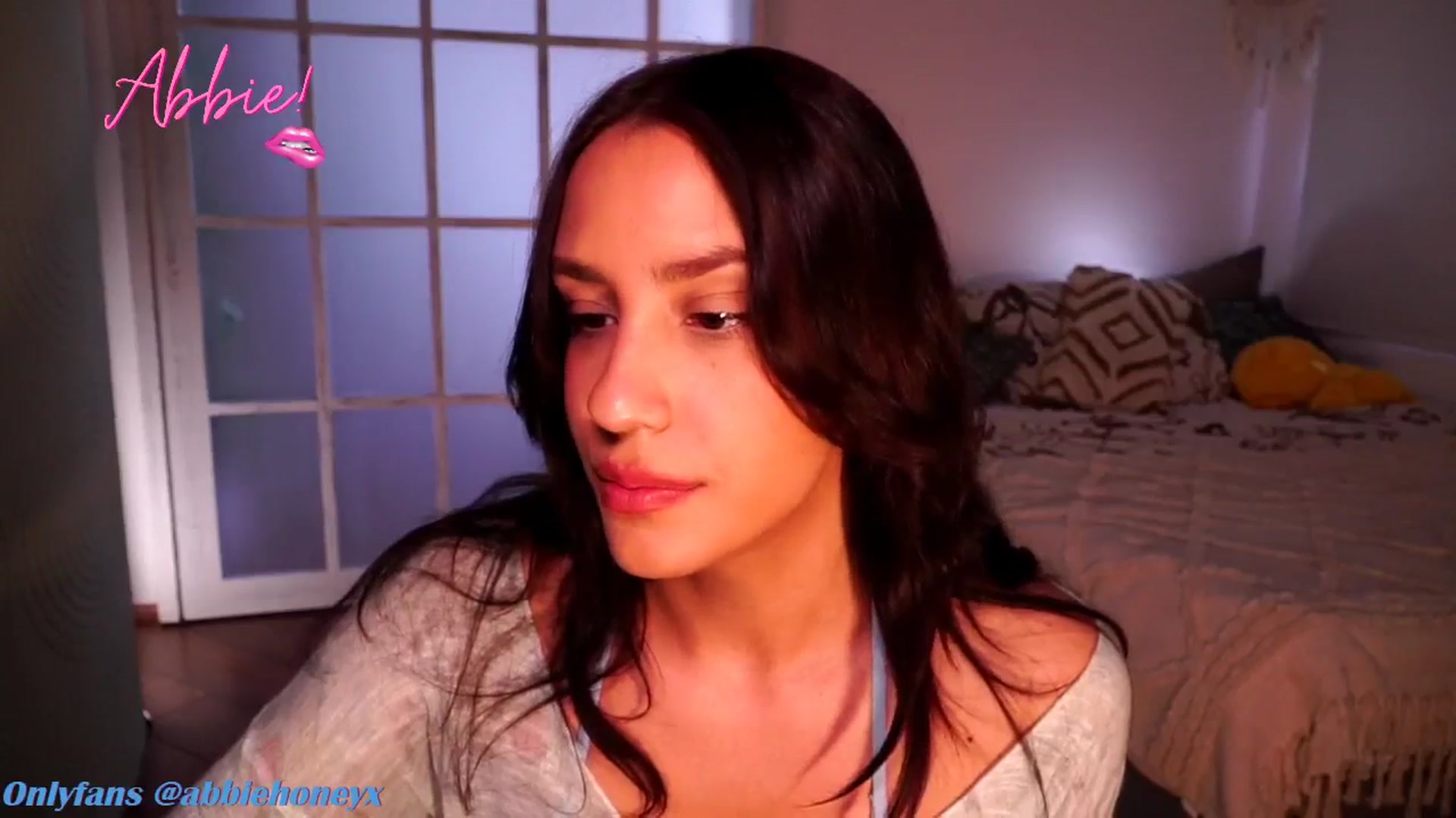 Gallery image thumbnail from Abiee_'s myfreecams stream on, 04/22/2025, 14:02 image 12 of 20