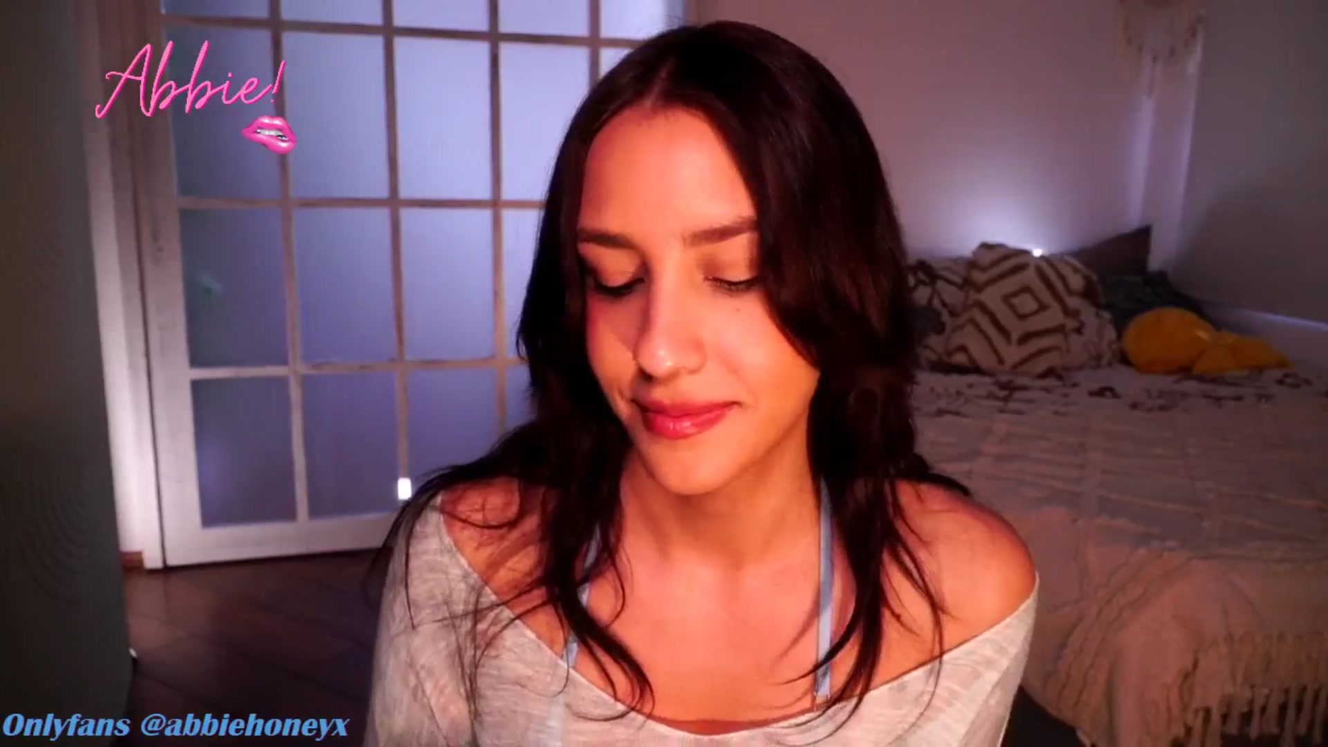 Gallery image thumbnail from Abiee_'s myfreecams stream on, 04/22/2025, 14:02 image 13 of 20