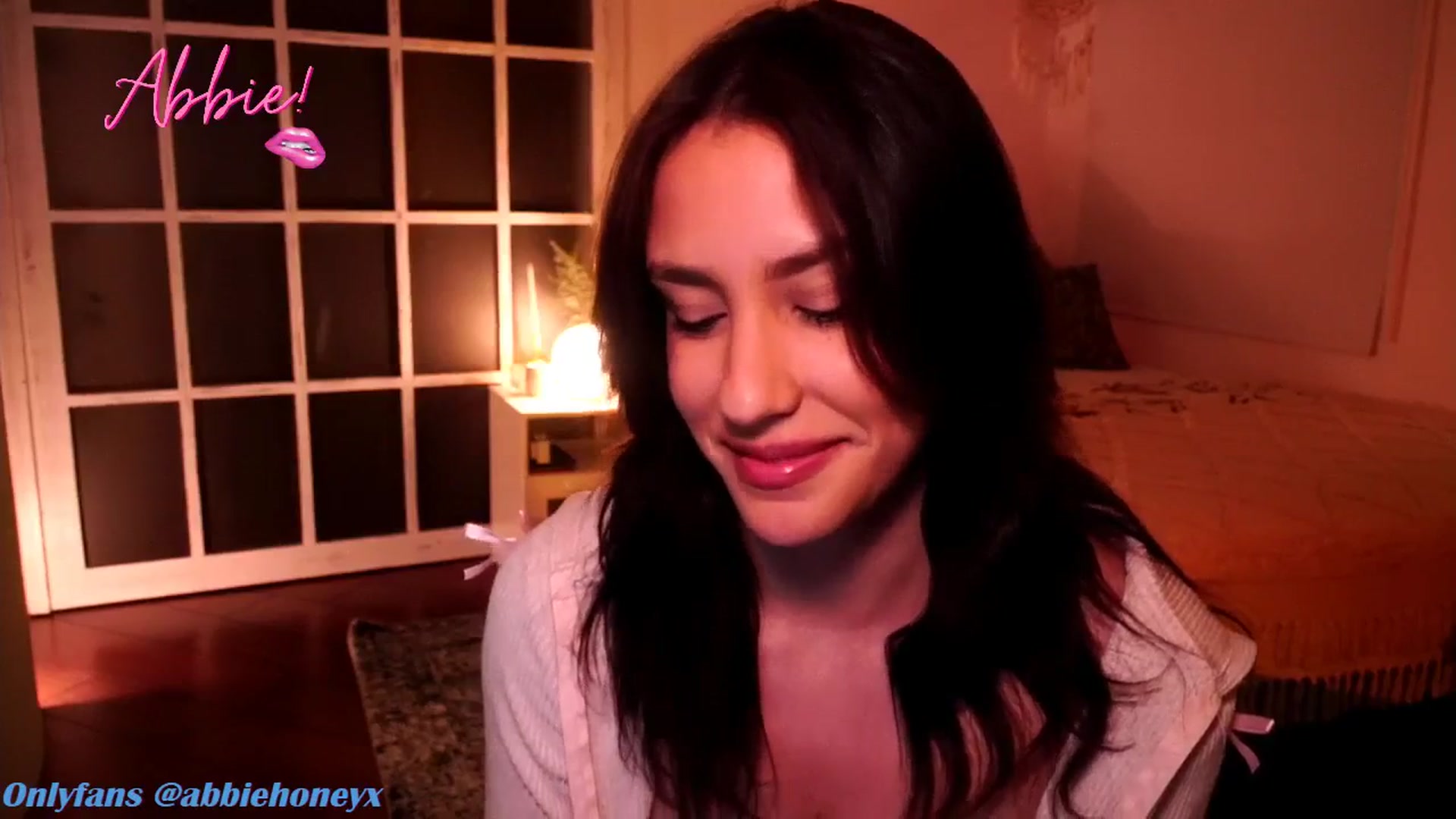 Gallery image thumbnail from Abiee_'s myfreecams stream on, 05/06/2025, 19:01 image 13 of 20
