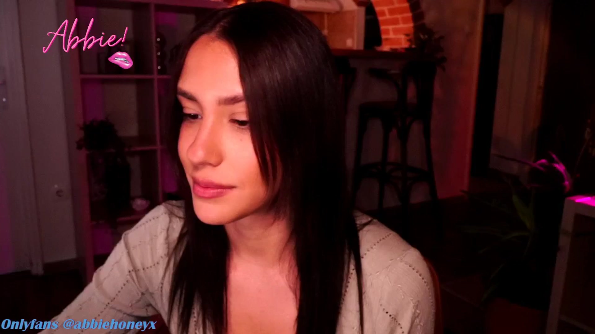 Gallery image thumbnail from Abiee_'s myfreecams stream on, 05/12/2025, 15:51 image 6 of 20