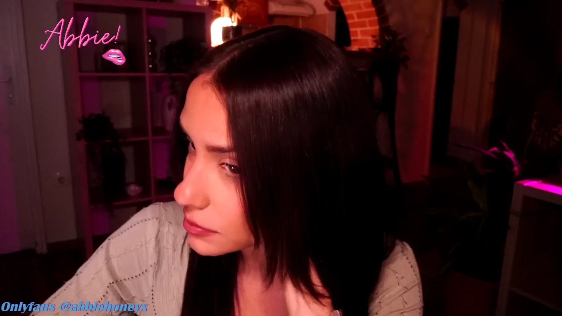 Gallery image thumbnail from Abiee_'s myfreecams stream on, 05/12/2025, 17:23 image 5 of 20