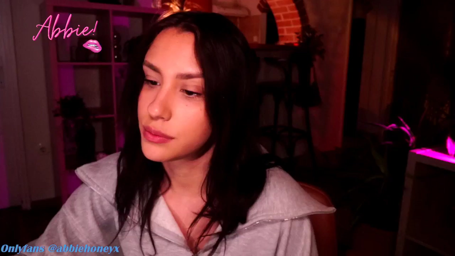 Gallery image thumbnail from Abiee_'s myfreecams stream on, 05/14/2025, 16:59 image 16 of 20