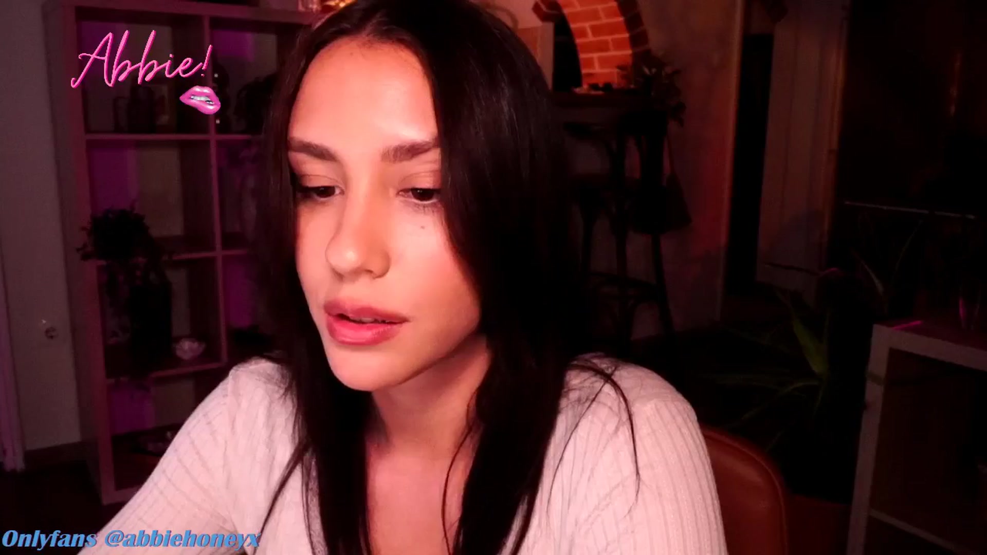 Gallery image thumbnail from Abiee_'s myfreecams stream on, 05/17/2025, 15:02 image 12 of 20
