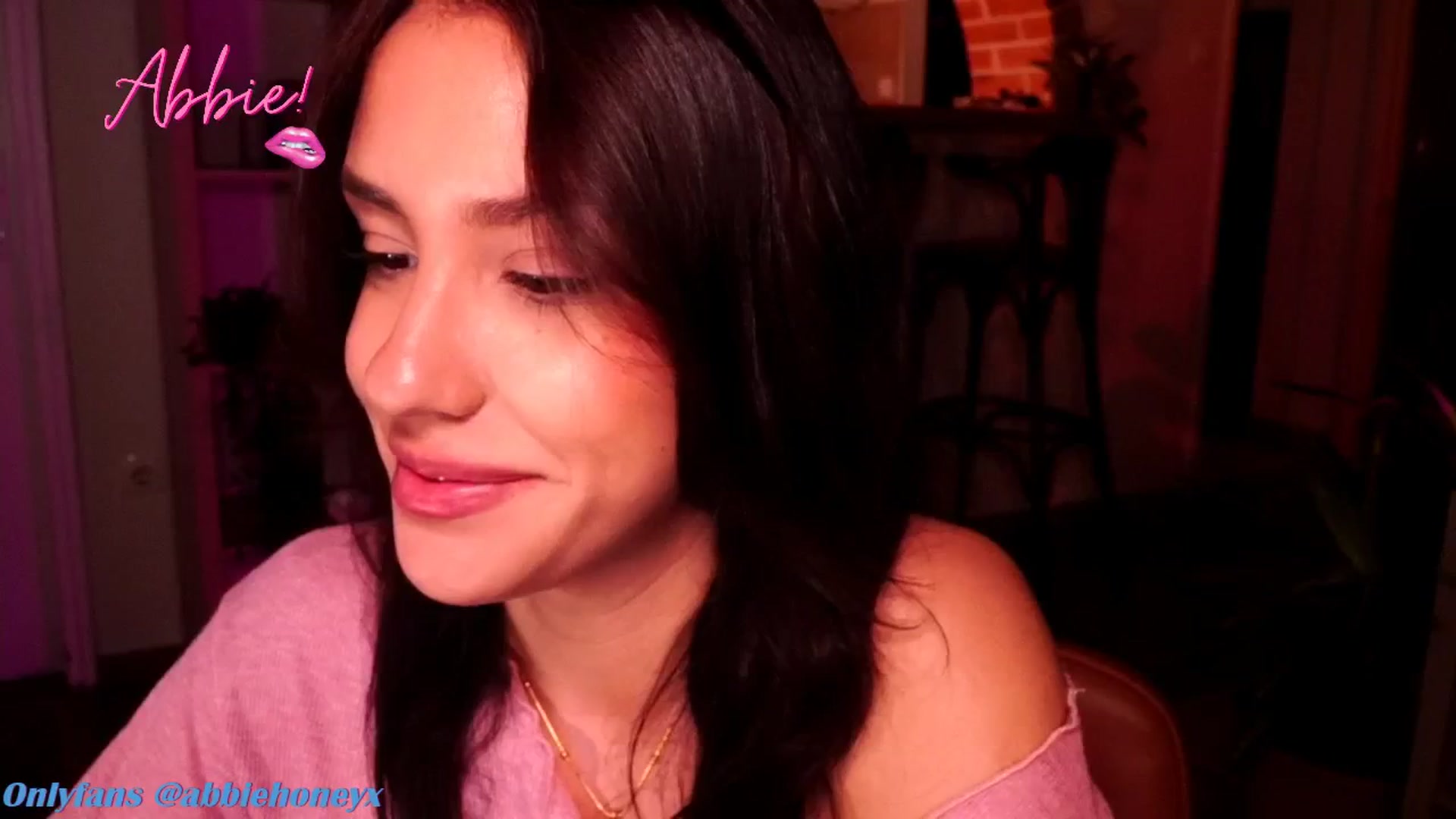 Gallery image thumbnail from Abiee_'s myfreecams stream on, 05/26/2025, 15:30 image 14 of 20