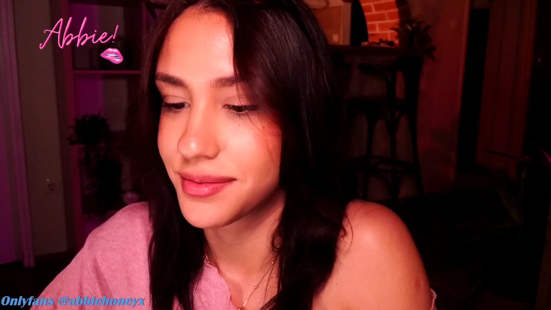 Gallery image thumbnail from Abiee_'s myfreecams stream on, 05/26/2025, 15:30 image 16 of 20
