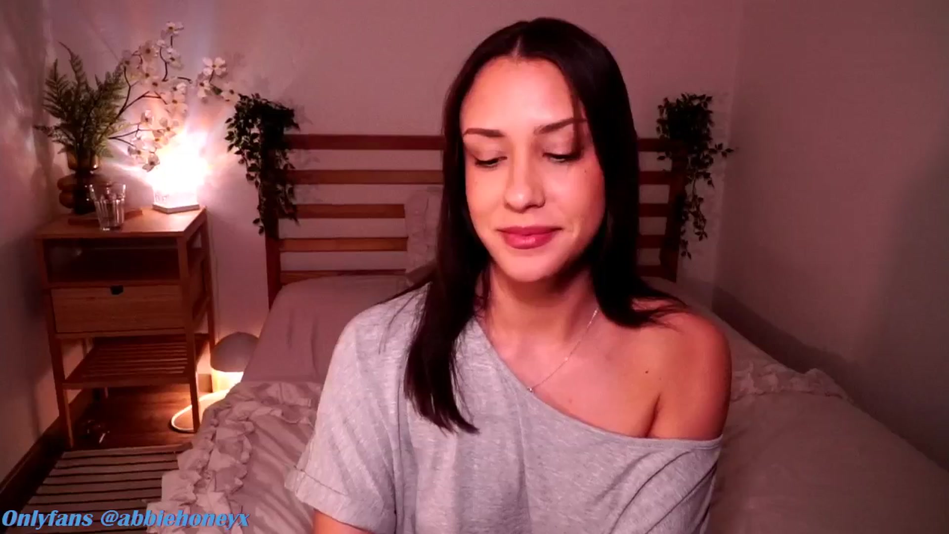 Gallery image thumbnail from Abiee_'s myfreecams stream on, 03/20/2026, 18:47 image 13 of 20