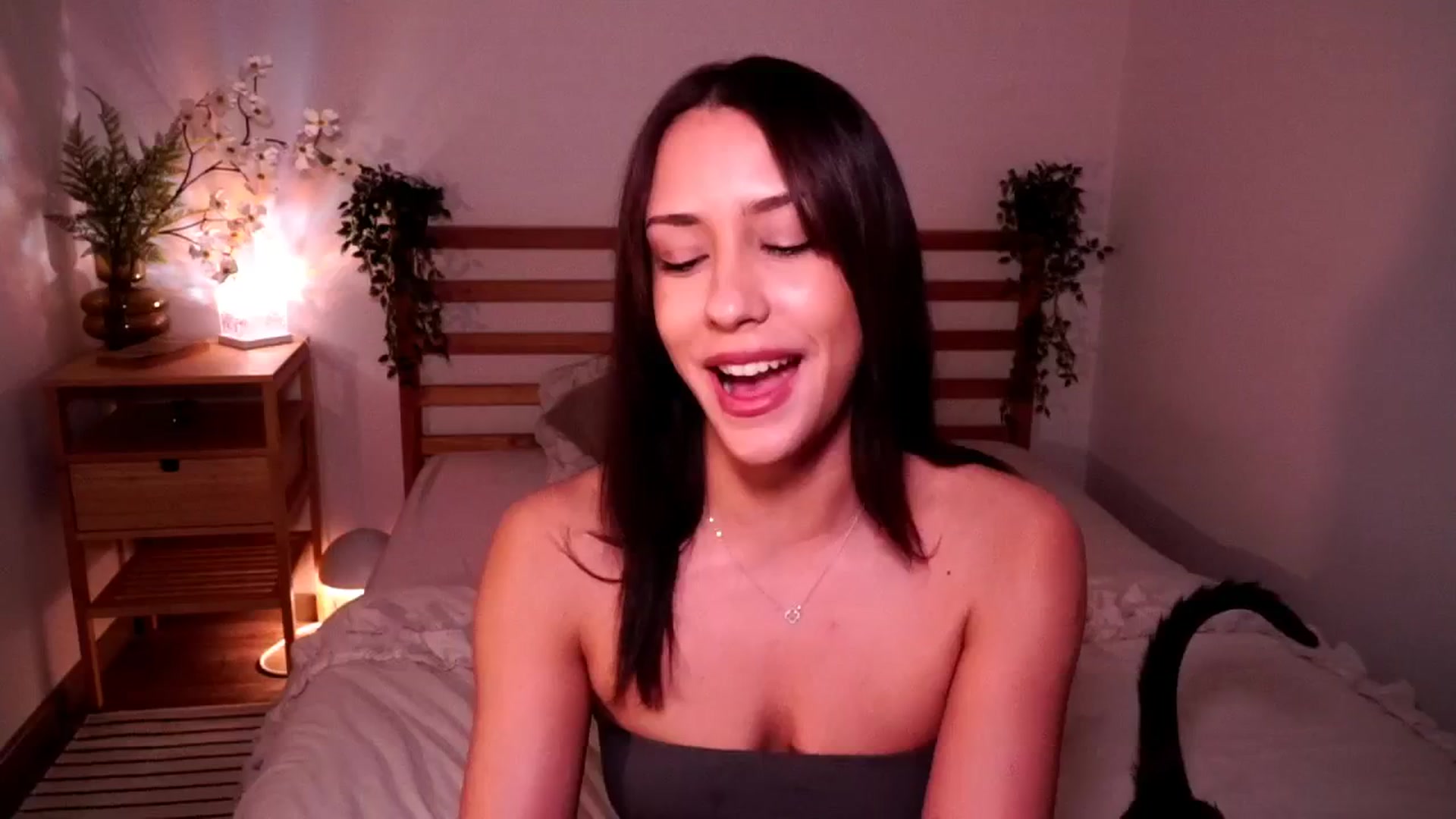 Gallery image thumbnail from Abiee_'s myfreecams stream on, 03/23/2026, 17:17 image 19 of 20