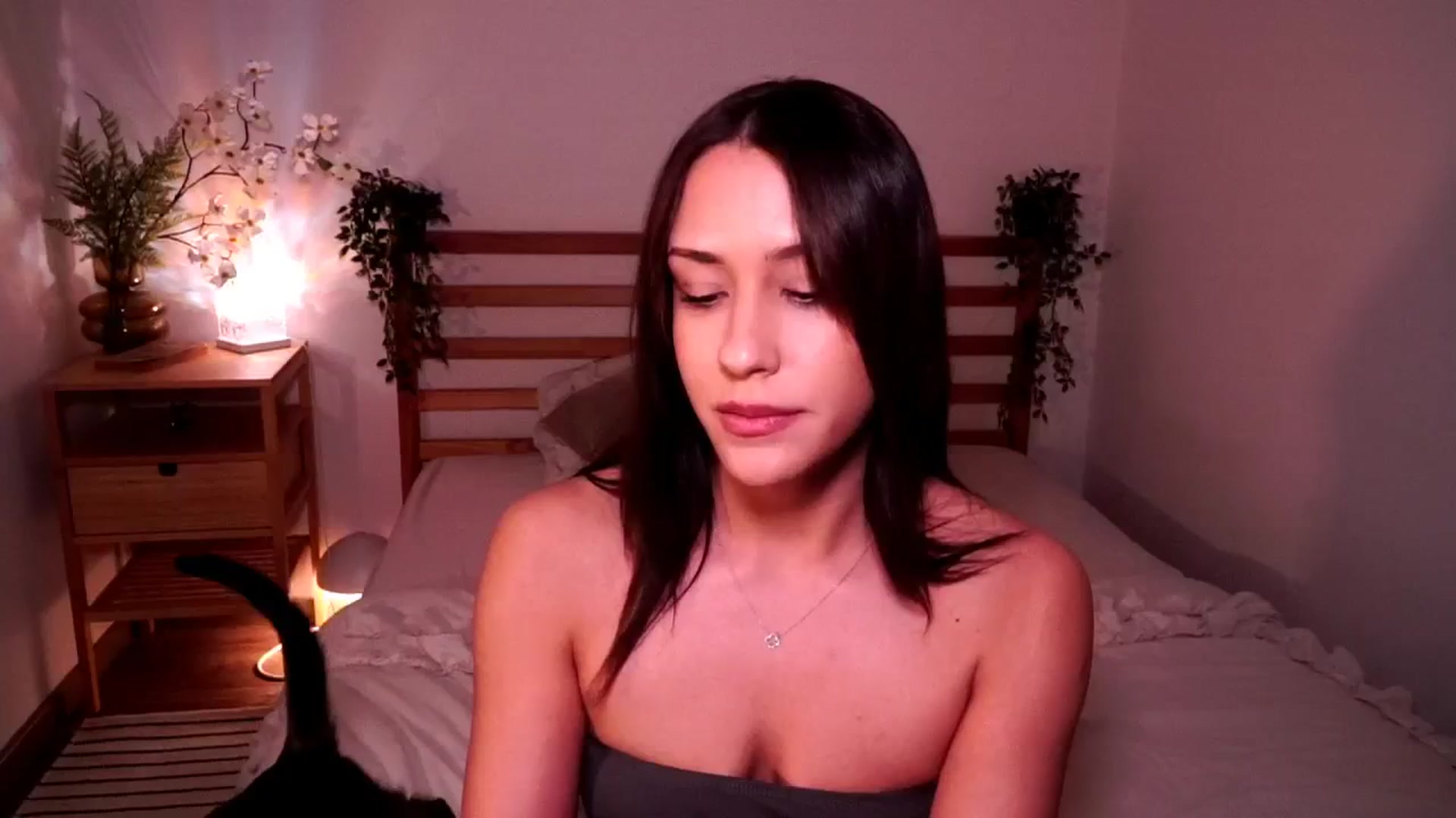 Gallery image thumbnail from Abiee_'s myfreecams stream on, 03/23/2026, 17:17 image 13 of 20