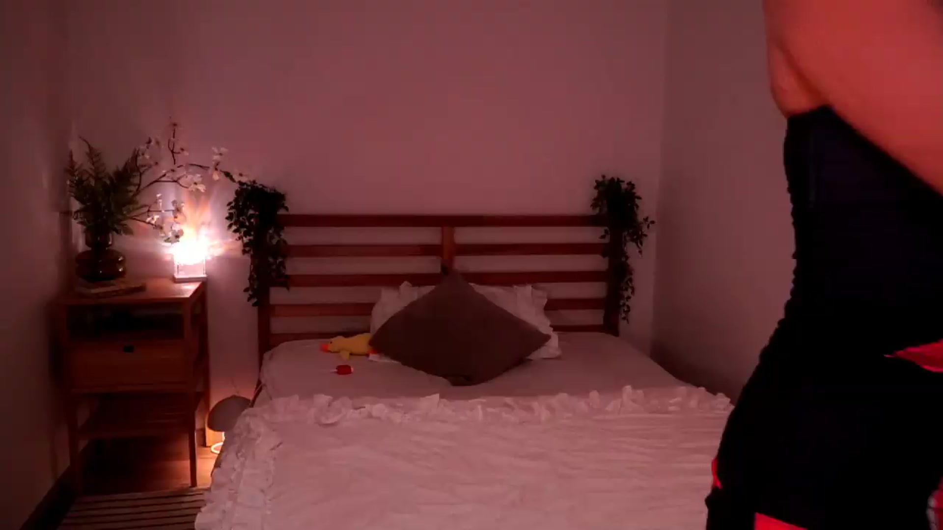 Gallery image thumbnail from Abiee_'s myfreecams stream on, 08/05/2026, 17:20 image 1 of 20