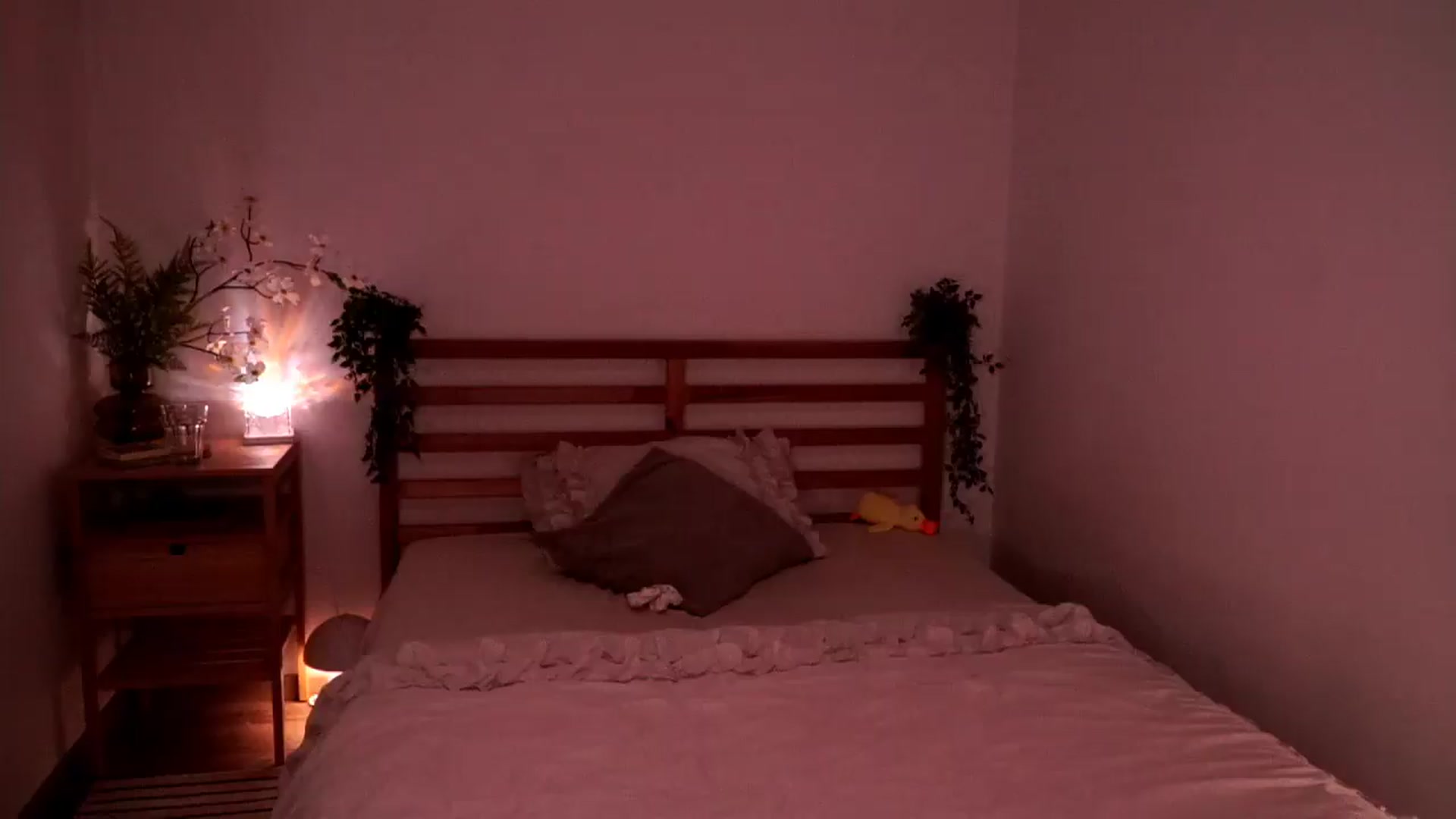 Gallery image thumbnail from Abiee_'s myfreecams stream on, 08/11/2026, 17:22 image 1 of 20