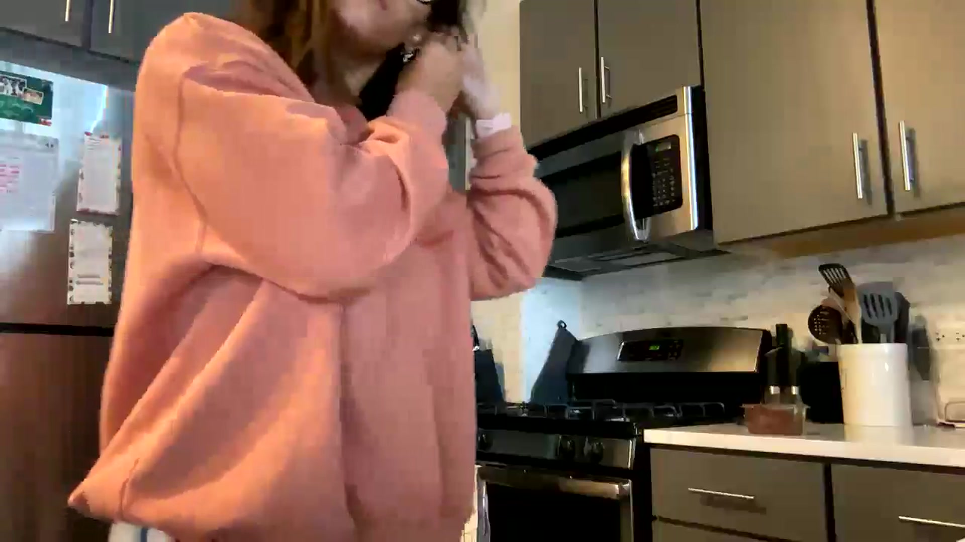 Gallery image thumbnail from AbigailGrubbs's myfreecams stream on, 07/25/2025, 13:51 image 12 of 20