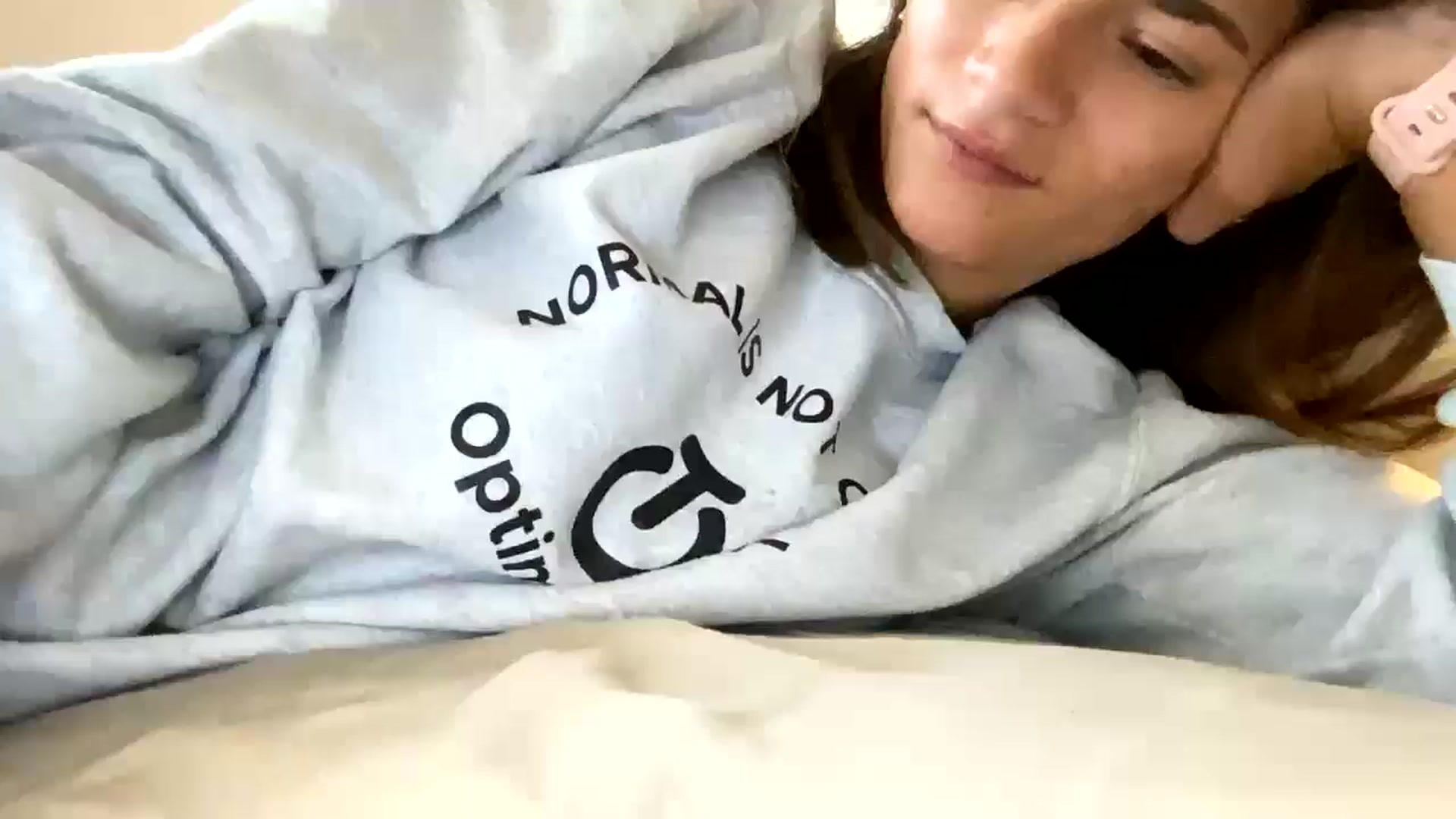 Gallery image thumbnail from AbigailGrubbs's myfreecams stream on, 07/29/2025, 12:43 image 6 of 20