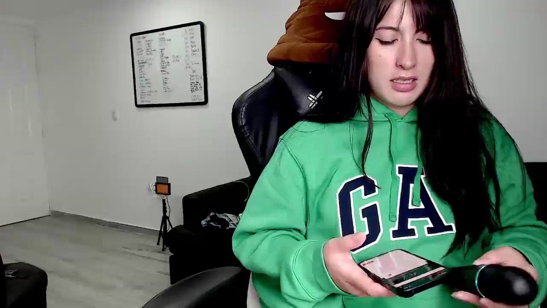 Gallery image thumbnail from Abigaill29's myfreecams stream on, 10/22/2025, 23:47 image 4 of 20